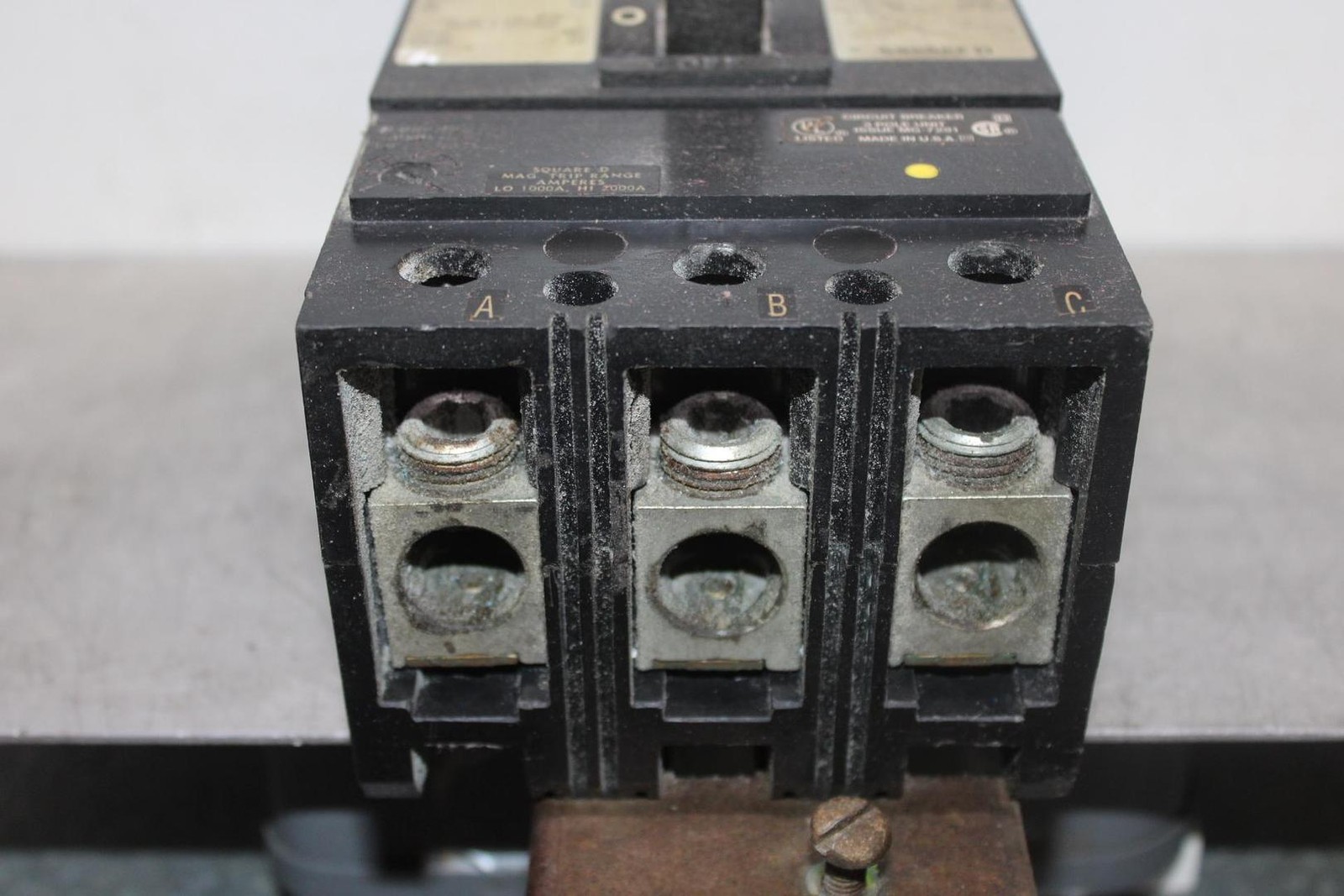 SQUARE D I-LINE CIRCUIT BREAKER KC34200 200 AMP 480 VAC 3-POLE