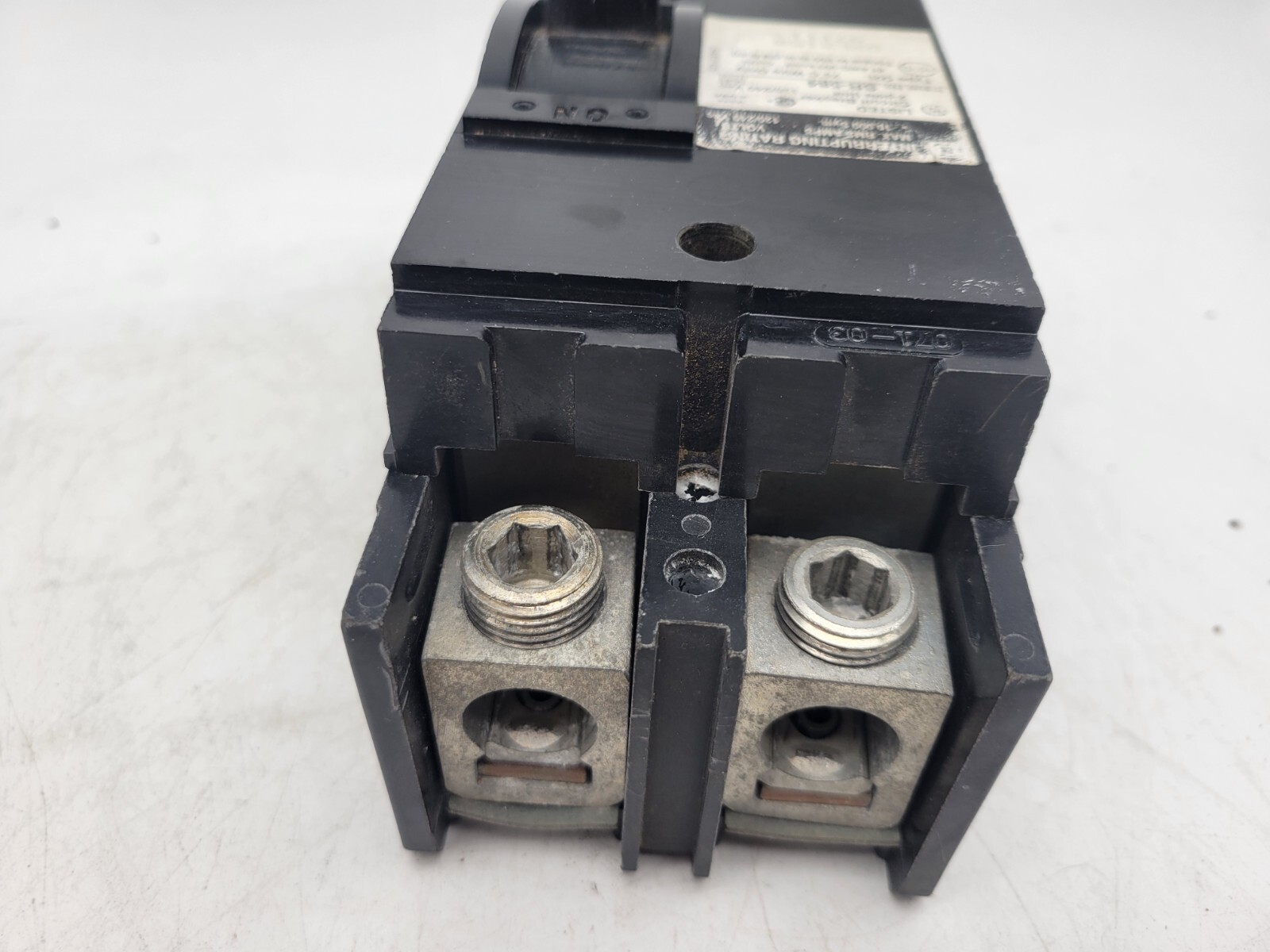 Square D Q2L2150 Feed-Thru Circuit Breaker 150A 120/240V 2P 1PH Type Q2L 150 AMP
