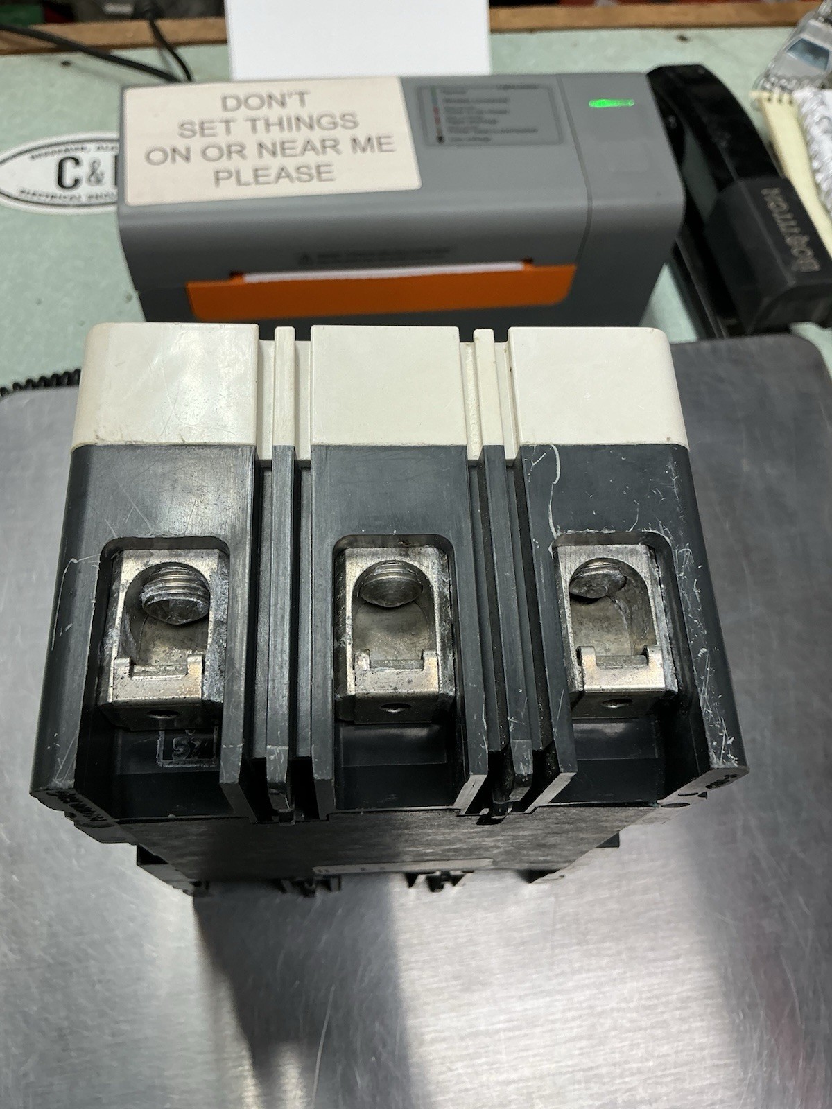 Cutler Hammer 175 Amp Circuit Breaker 3 Pole 240 VAC / 125 VDC 65kA ED3175