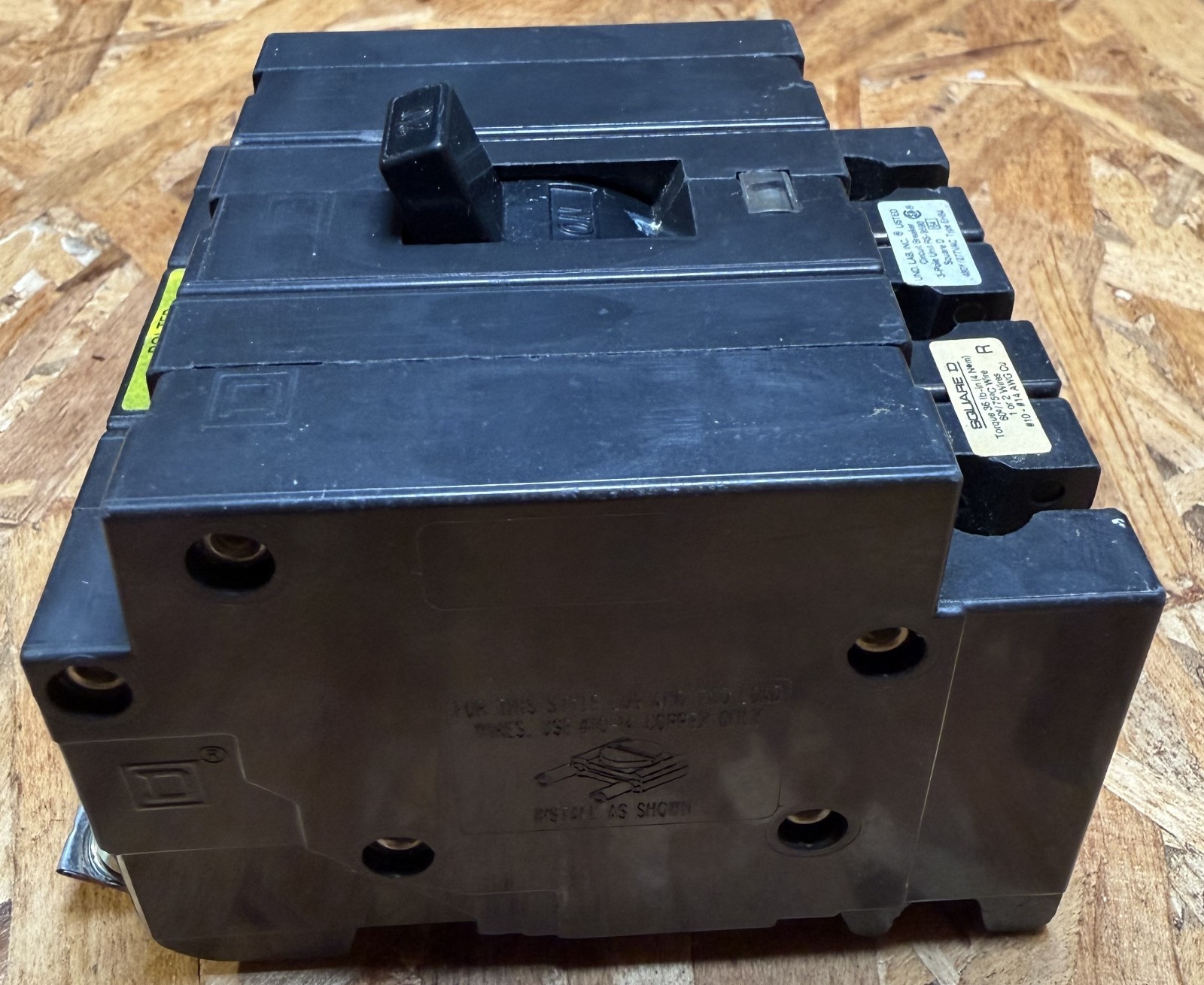 Square D EHB34020 Circuit Breaker