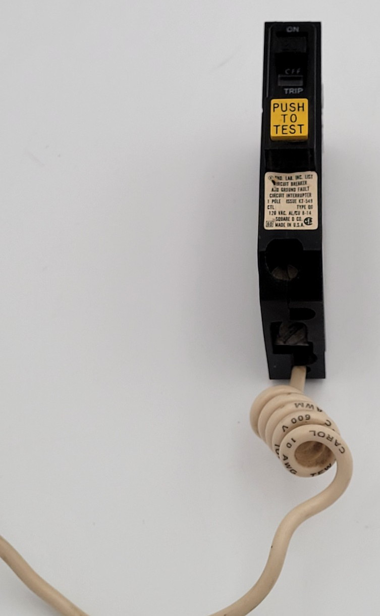 Square D QO 20 A 1-Pole Ground Fault Circuit Breaker QO120GFI Large Test Button