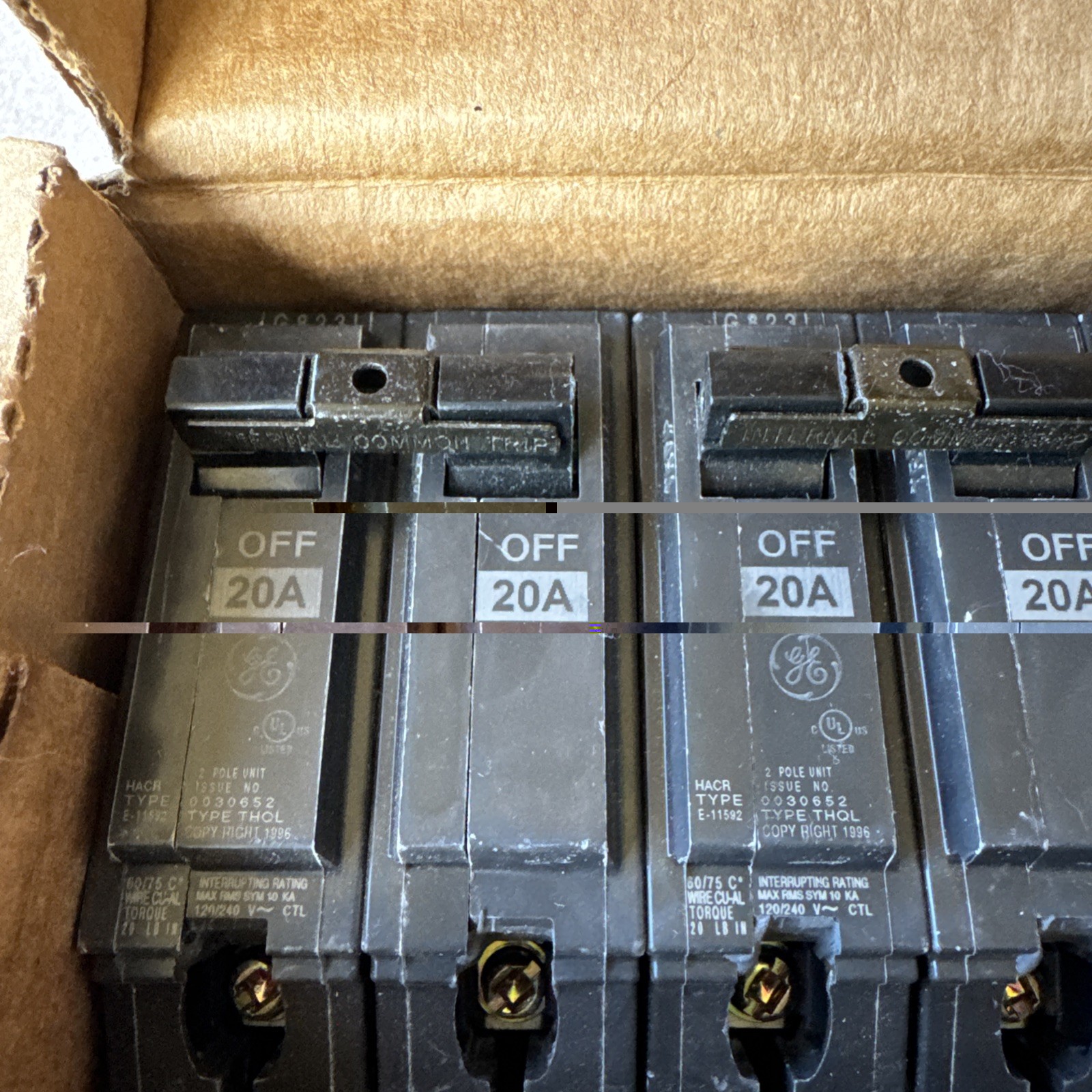 NEW Box of 5 GE THQL2120 20 Amp Circuit Breaker 20A 2 Pole 120/240V 2P