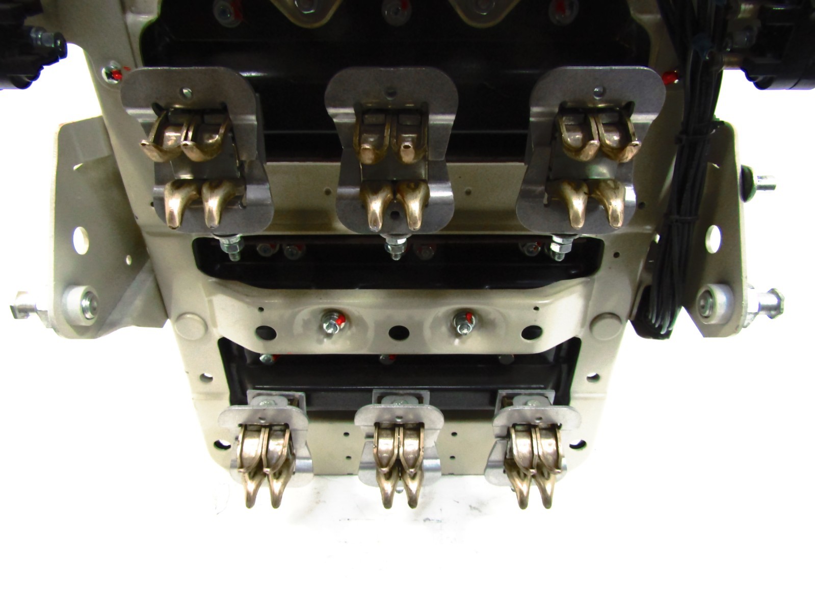 GE AK-2A-25-1 600 Amp Motor Operated Air Breaker 600A 600V Damaged Trip Unit