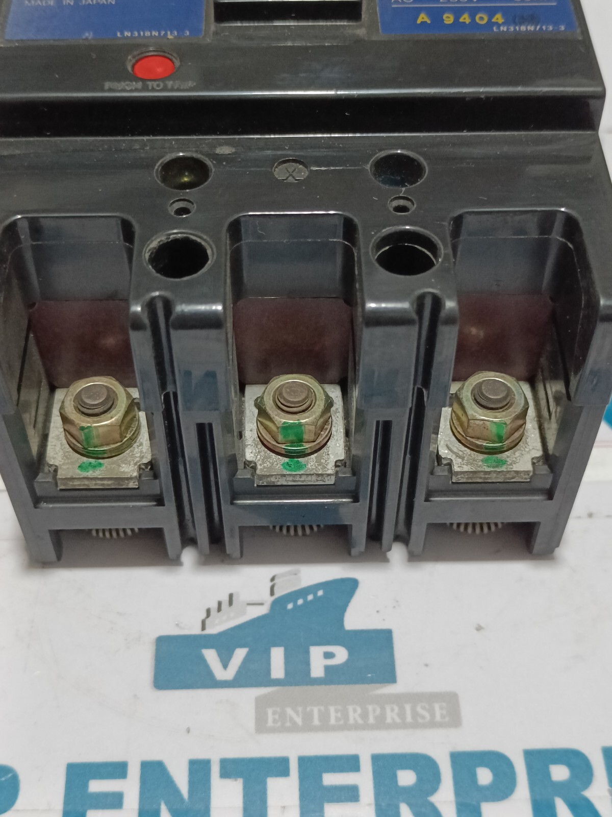 MITSUBISHI NF100-SS NO-FUSE BREAKER 60A VOLTAGE 220VAC 50KA FREE FAST SHIPPING