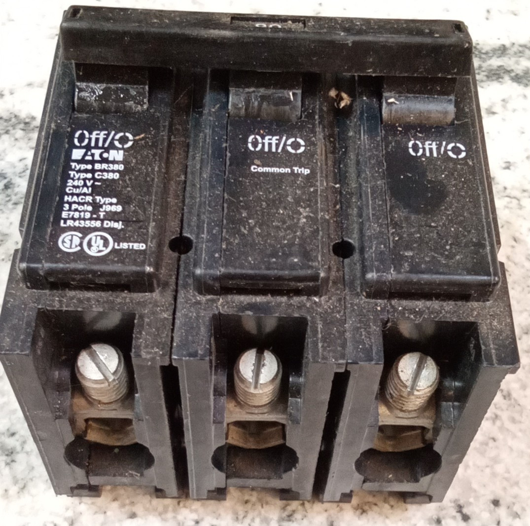 Cutler Hammer/EATON/BREAKER/ BR380/C380/80 A/3 P/120/240V/Standard Trip/USE(C#18