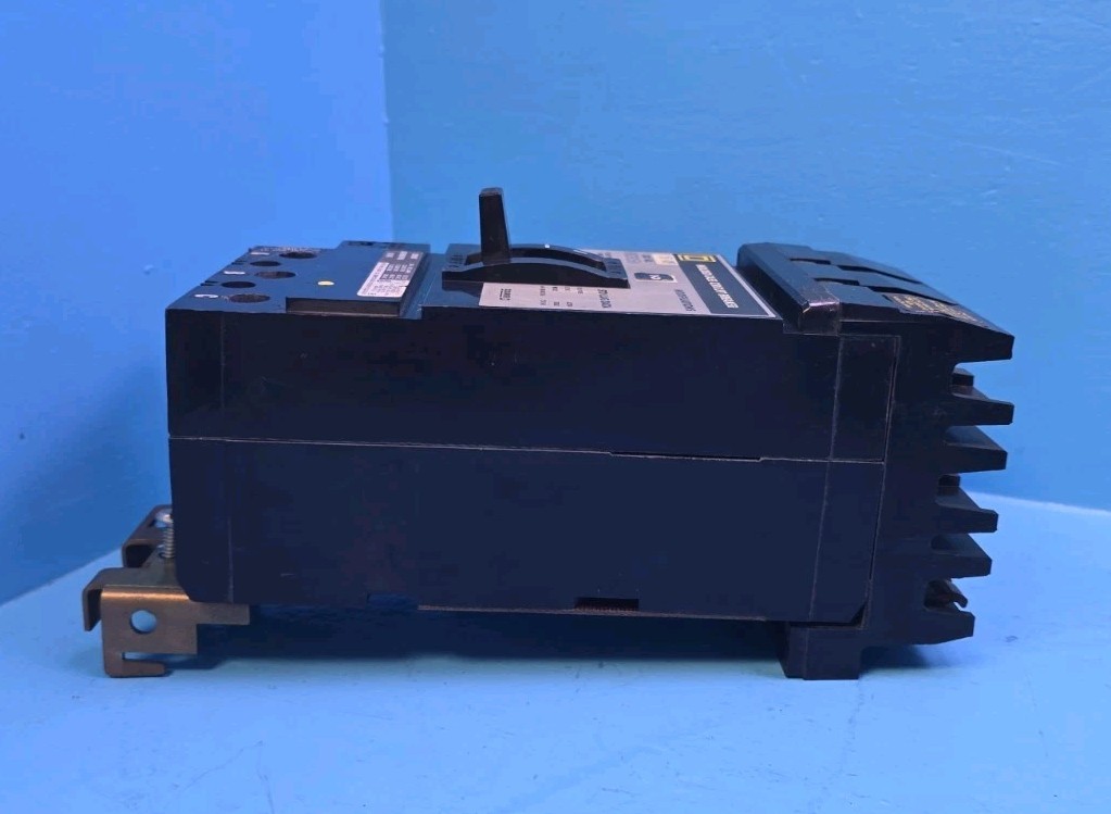 SQUARE D KA36150 150A 600V 3POLE ILine CIRCUIT BREAKER