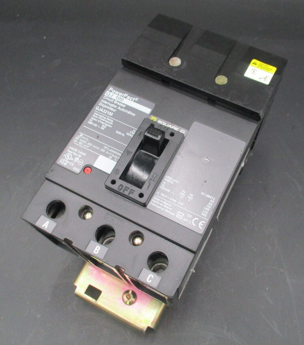 SQUARE D QJA32100 3-P 100A 240V I-LINE CIRCUIT BREAKER