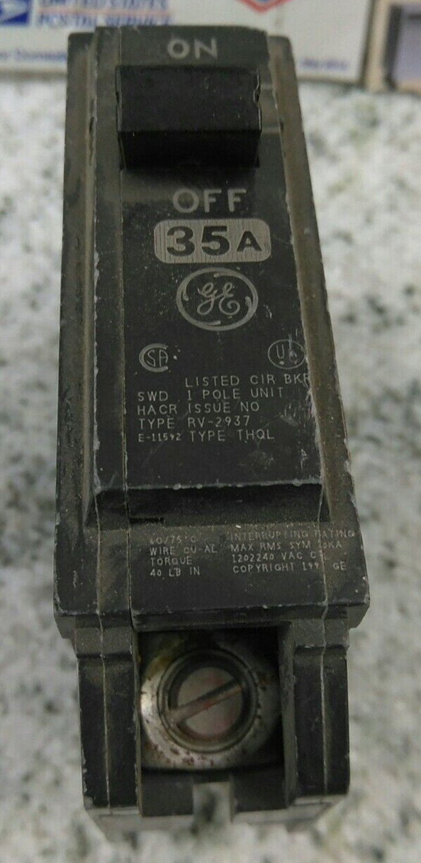 GE / THQL1135 /35 AMP / 1 Pole /240VA / TYPE THQL &GROVE /breaker/USE (L60LOBY