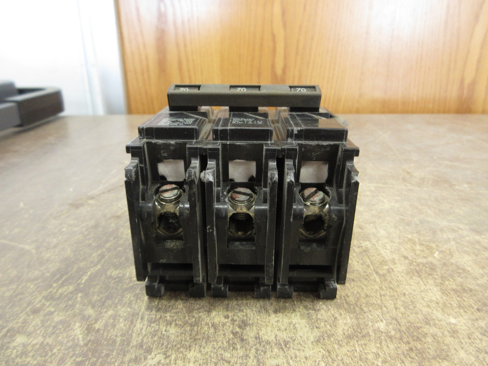 Siemens ITE Clip-On Circuit Breaker Q370 70A 240V 3P Used