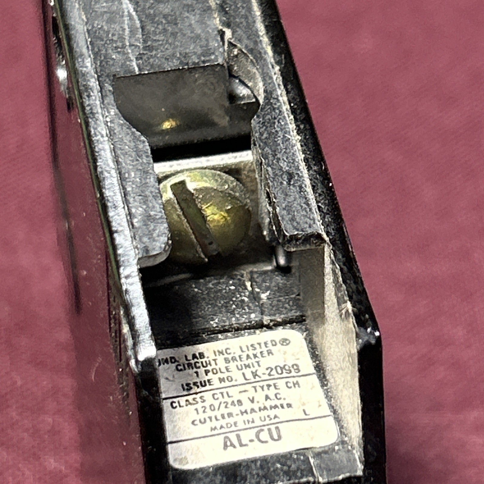 Cutler-Hammer CH120 20 Amp Eaton CH circuit breakers Black