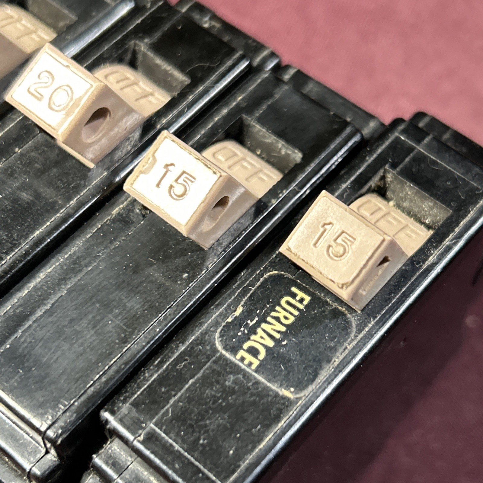 Cutler-Hammer Type CH 1-pole circuit breakers 2-15 A/2-20 A/1-30 A KH-227 Vintag