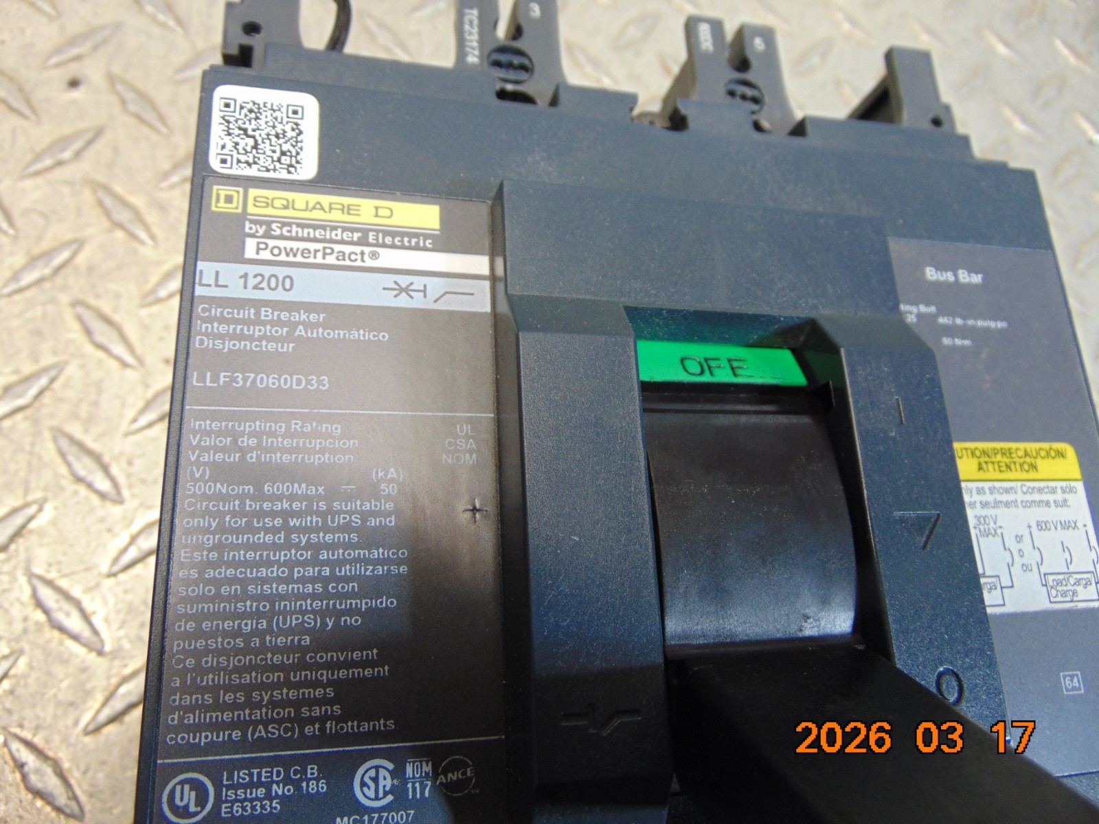 SQUARE D SCHNEIDER LLF37060D33 LL1200 POWERPACT 600A CIRCUIT BREAKER w 600A TRIP