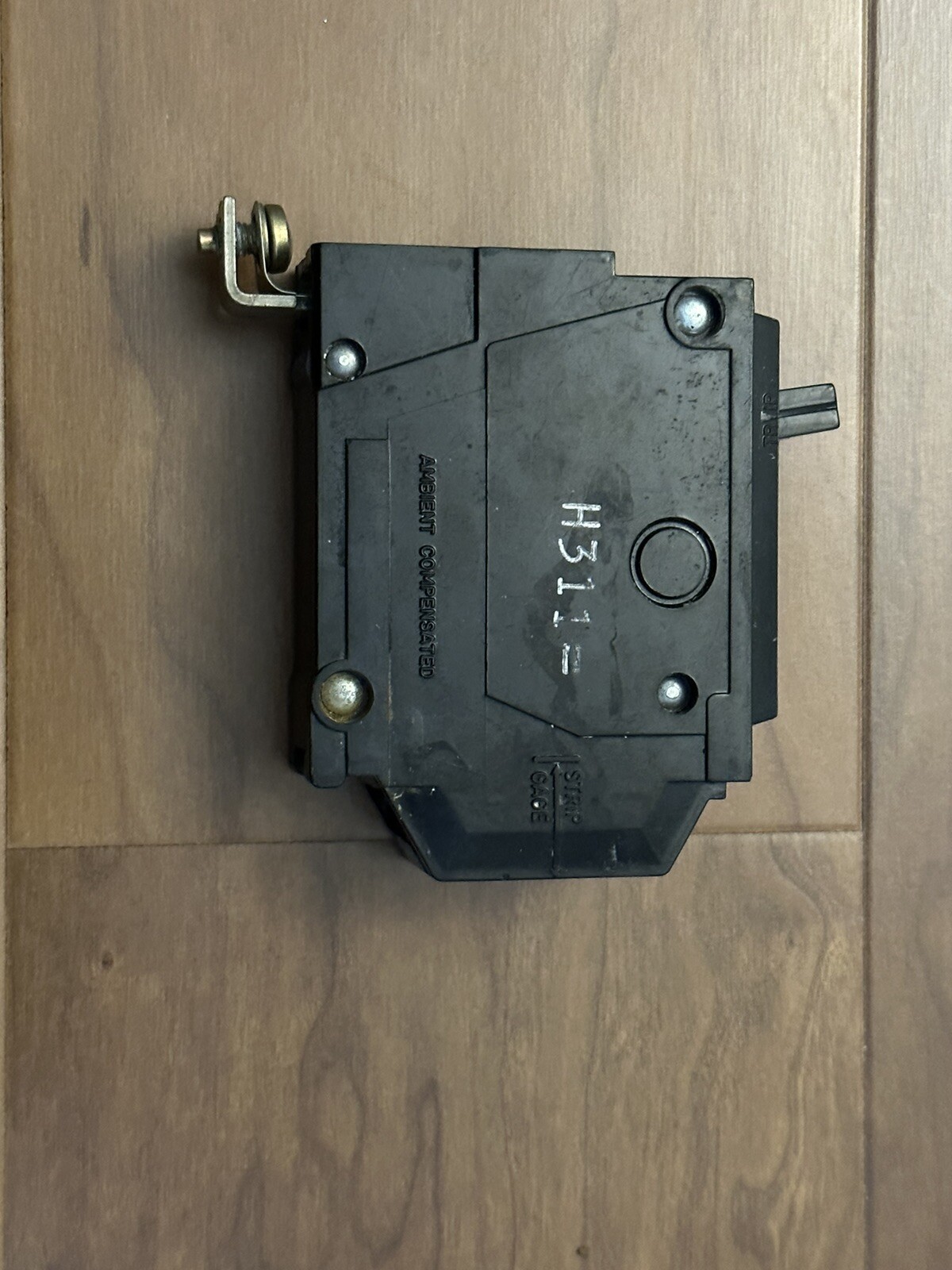 GE 20 Amp Single Pole General Electric TQL1120 Type TQL-AC Circuit Breaker