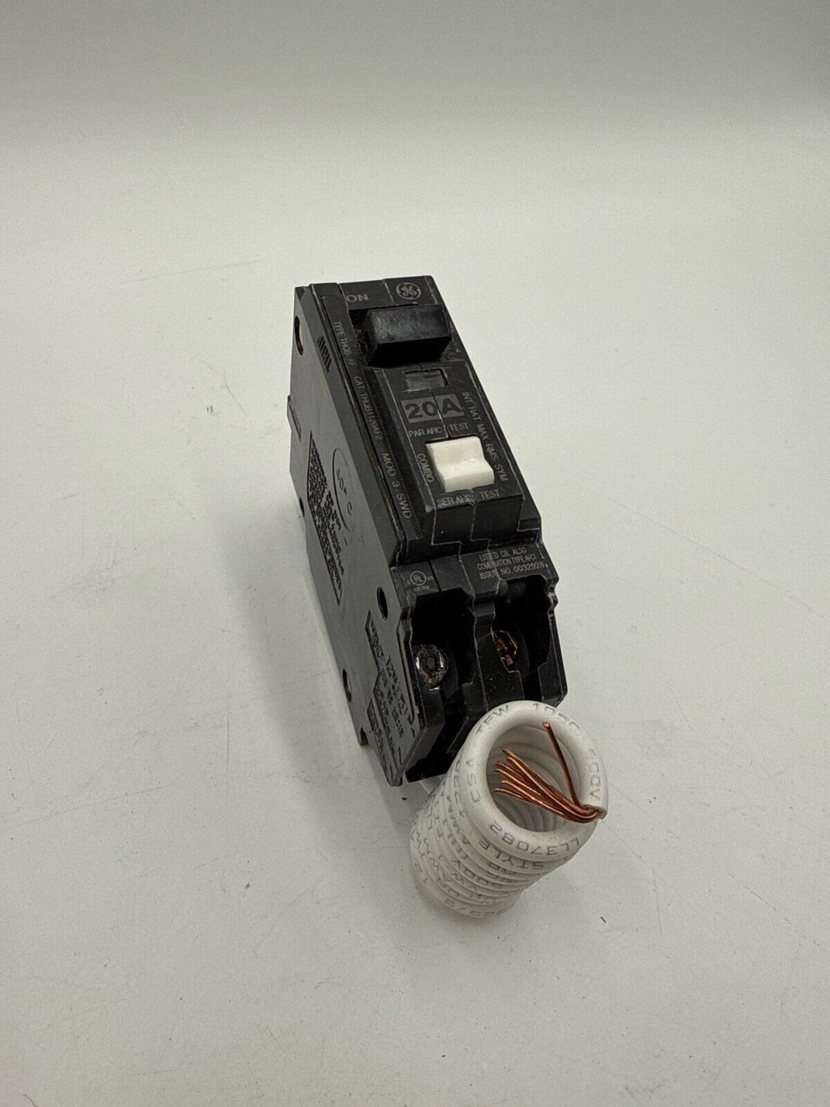 GE THQB1120AF2 Circuit Breaker 20A 1P 120/240V Arc Fault 20 Amp 1 Pole