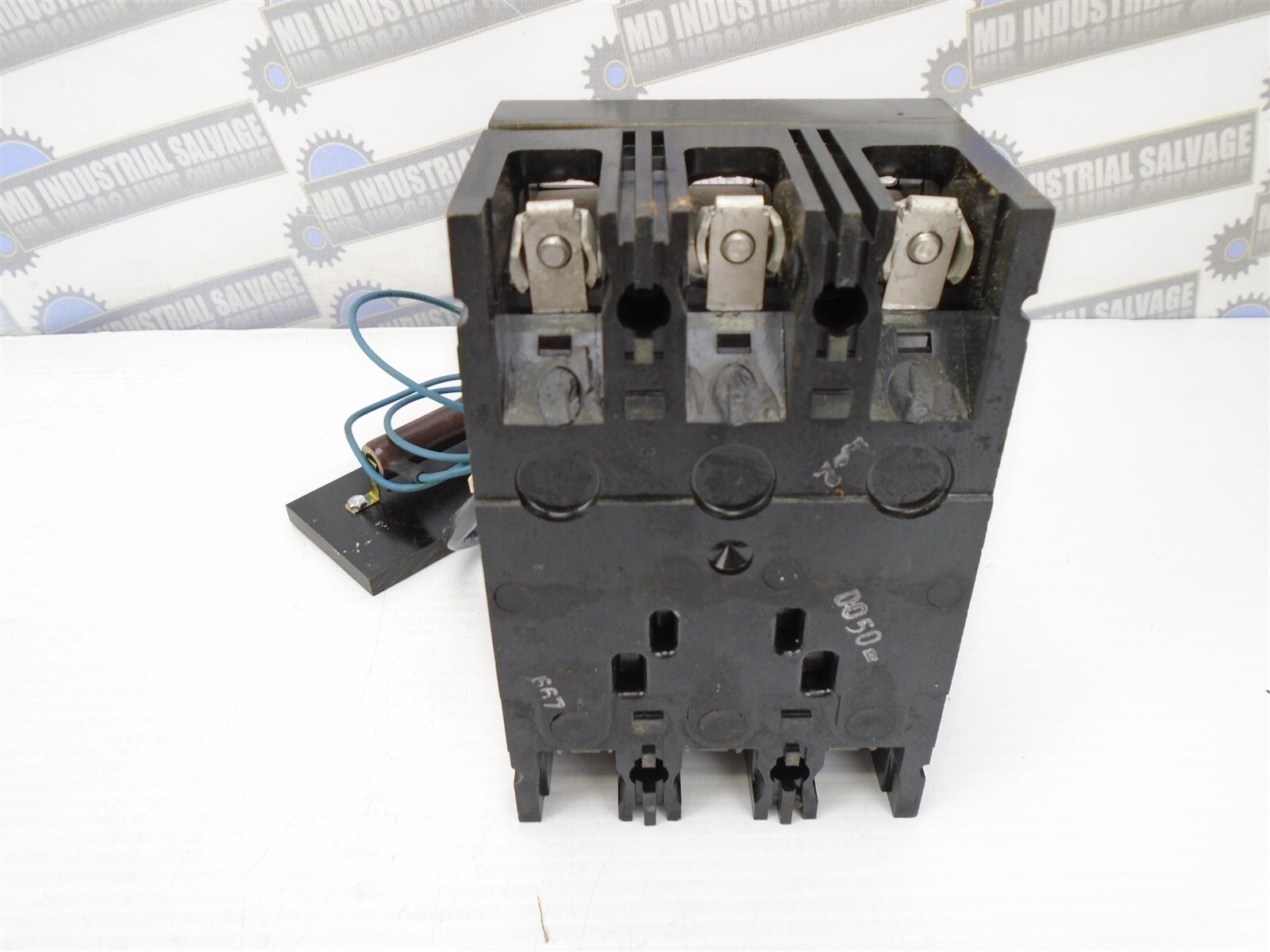 GE – TED136020WL – 20A, 3 Pole, 240-600 VAC – w/EXTERNAL RESISTOR 20k Ω 25W