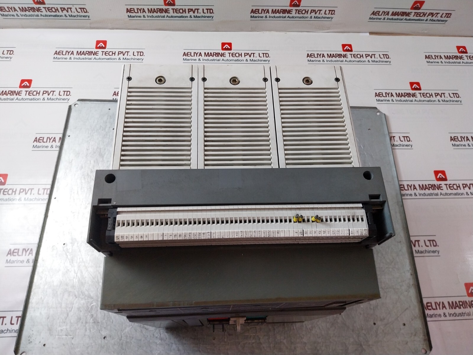 ABB SACE E2N 12 Circuit Breaker 1250A 690V 55KA X 1S 50-60 Hz