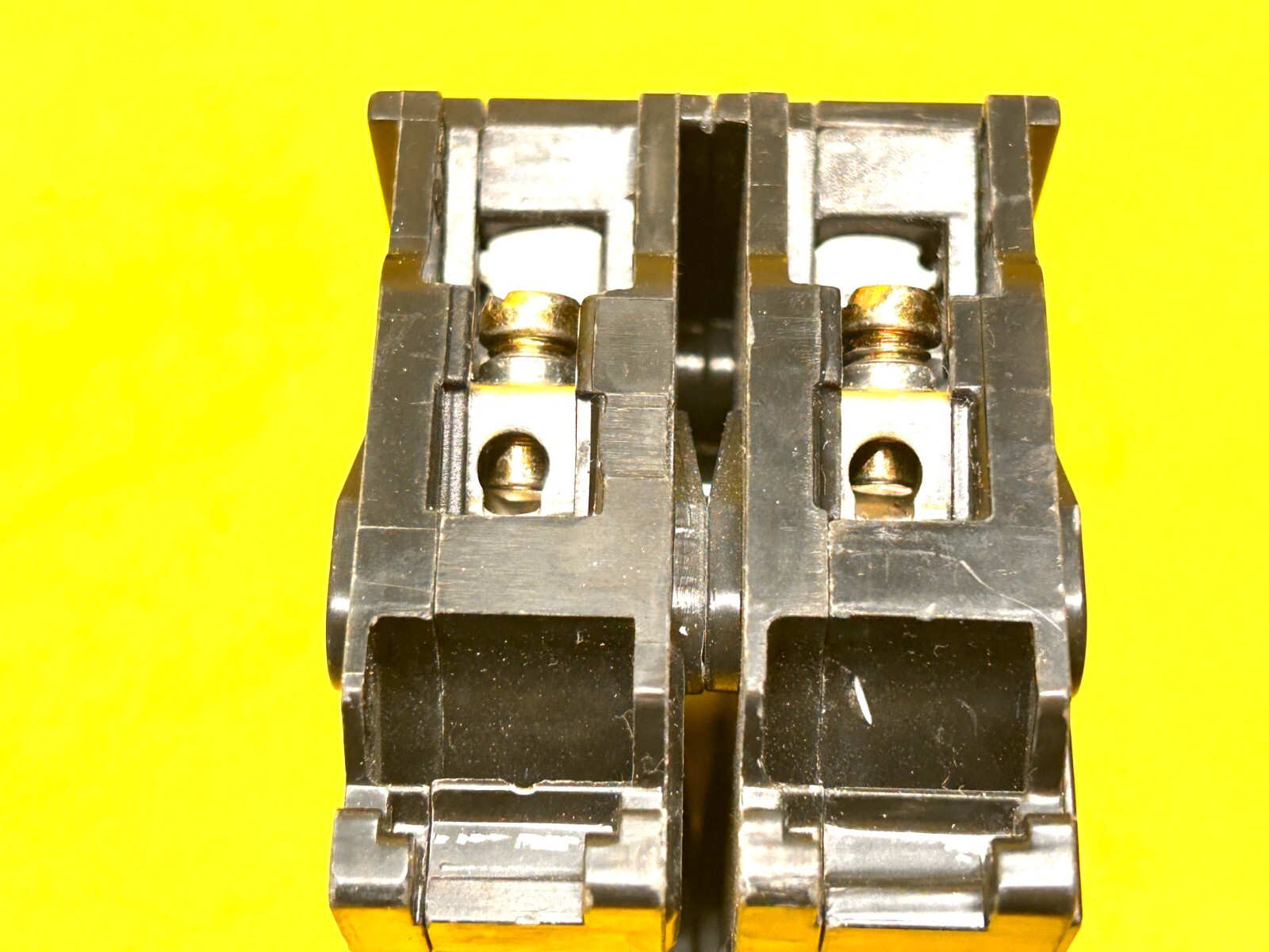 SIEMENS TYPE QP Q230 30 AMP 2-POLE 120/240 VAC PLUG IN ON BREAKER ( NEW )