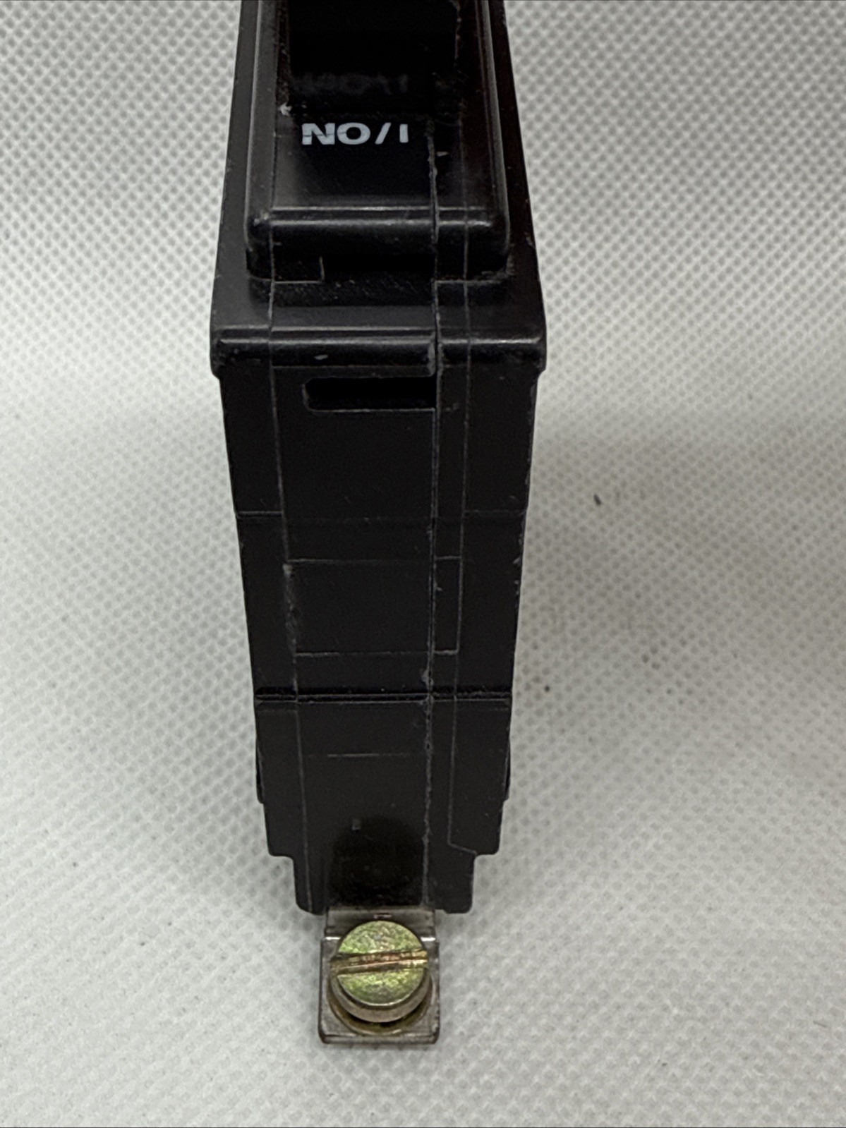 Square D QOB120Miniature Circuit Breaker 20Amp 1 Pole 120/240 VAC