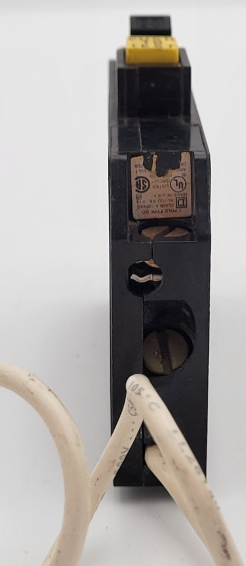 Square D QO 20 A 1-Pole Ground Fault Circuit Breaker QO120GFI Large Test Button