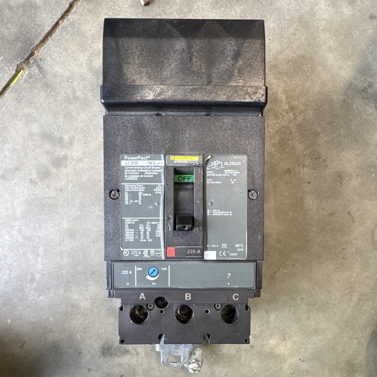 Square D PowerPact JJ250 225A 240/480V 3-Pole Circuit Breaker JJA36225
