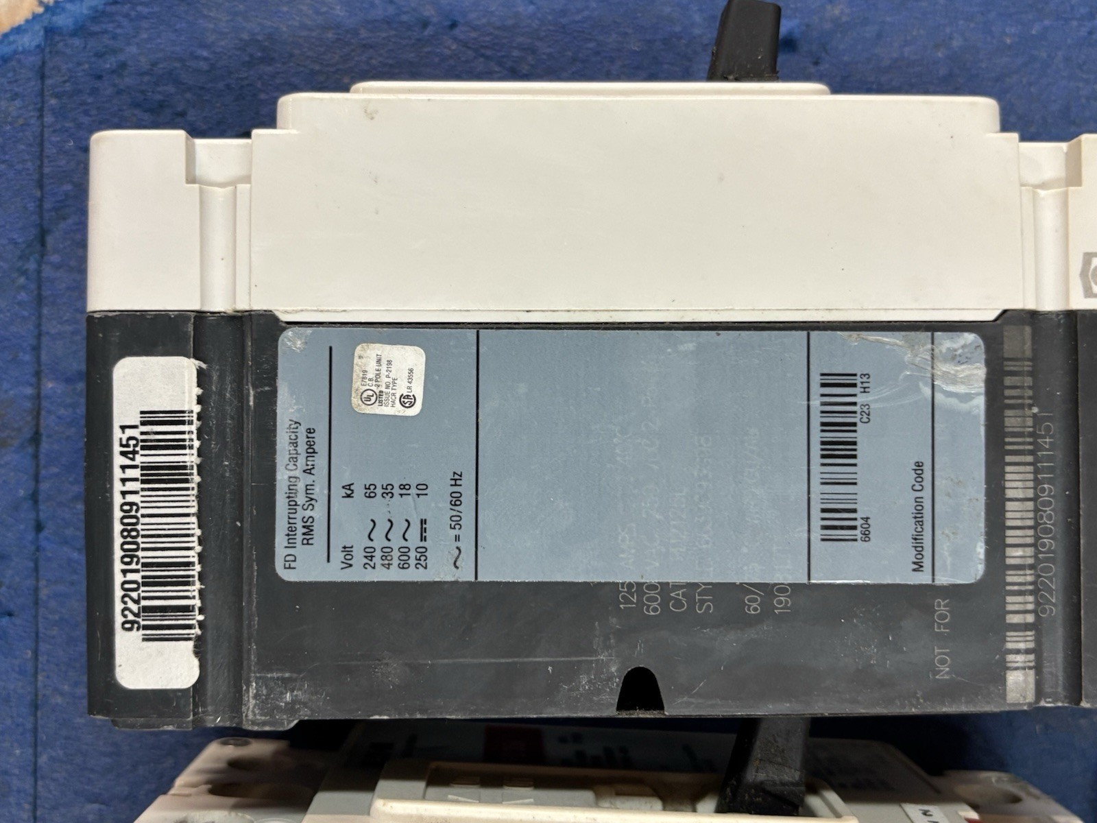 125 Amp FD2125L – Eaton / Cutler-Hammer – Breaker MFG Date 2023