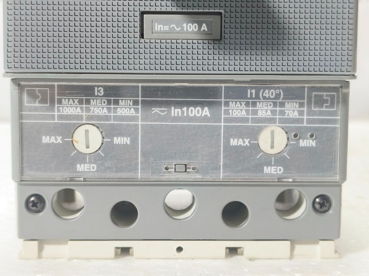 ABB TMAX T4S 250 100A 3POLE CIRCUIT BREAKER MCCB 40kA at 440V (FREE SHIPPING)