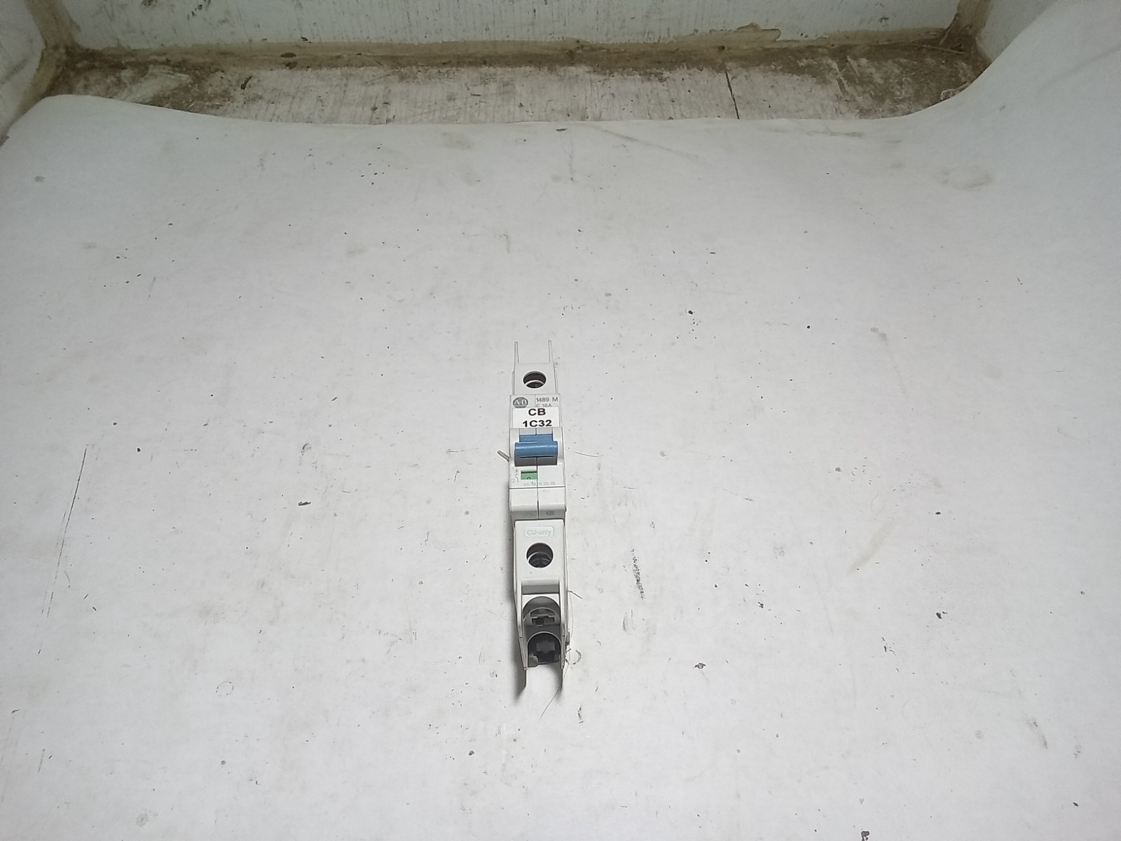 ALLEN BRADLEY 1489-M (G2C)
