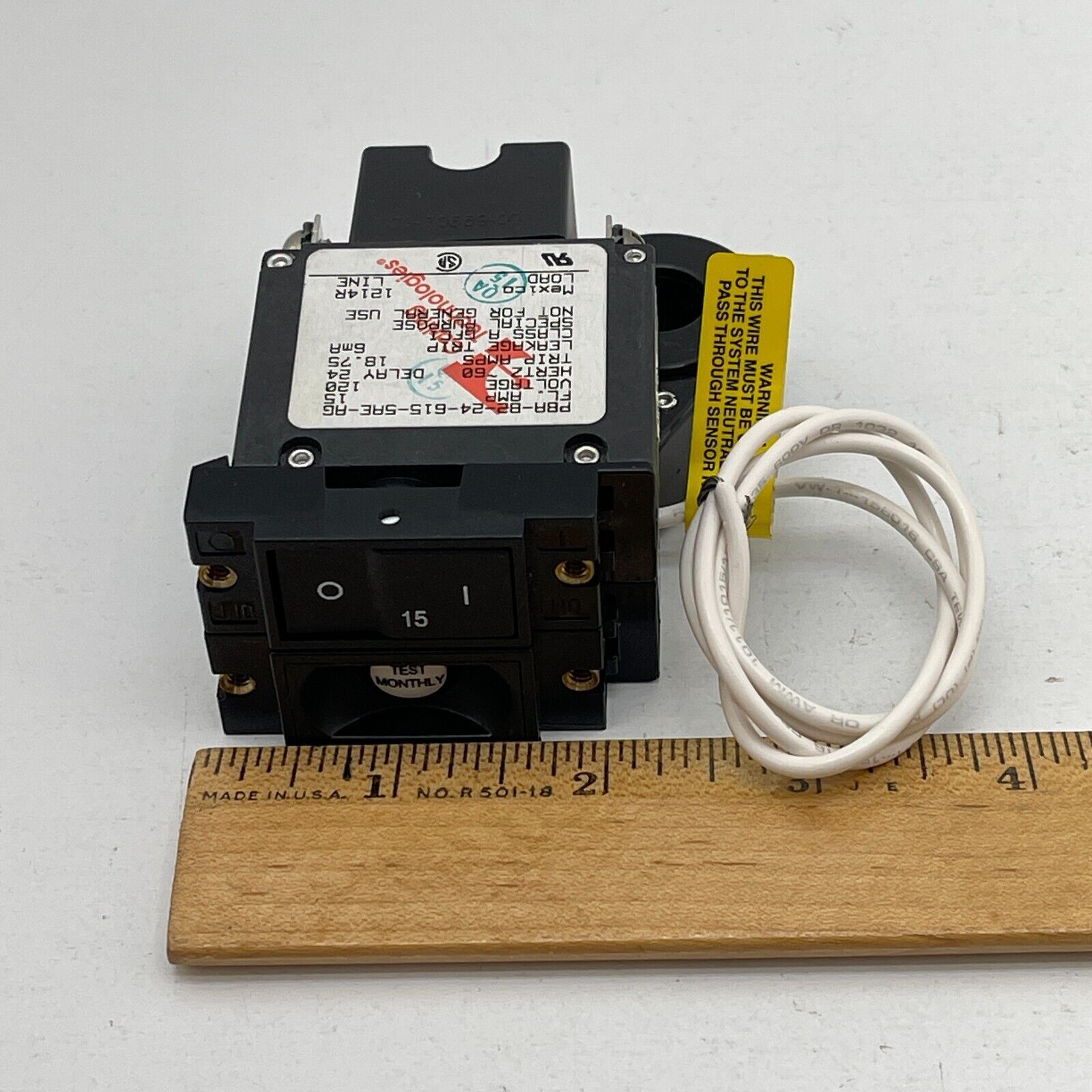 Carling Techno PBA-B2-24-615-5AE-AG 15A Circuit Breaker 1 Pole Vertical Mount