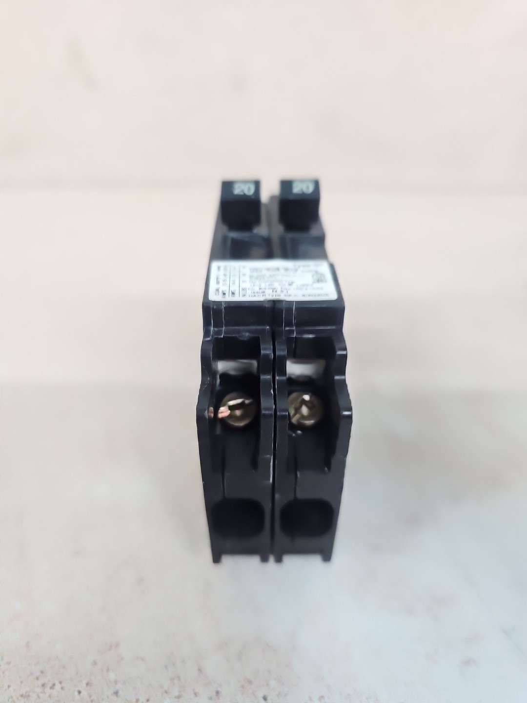 Siemens Q2020 Circuit Breaker | 20 Amps, 1 Pole, 120 V NTO