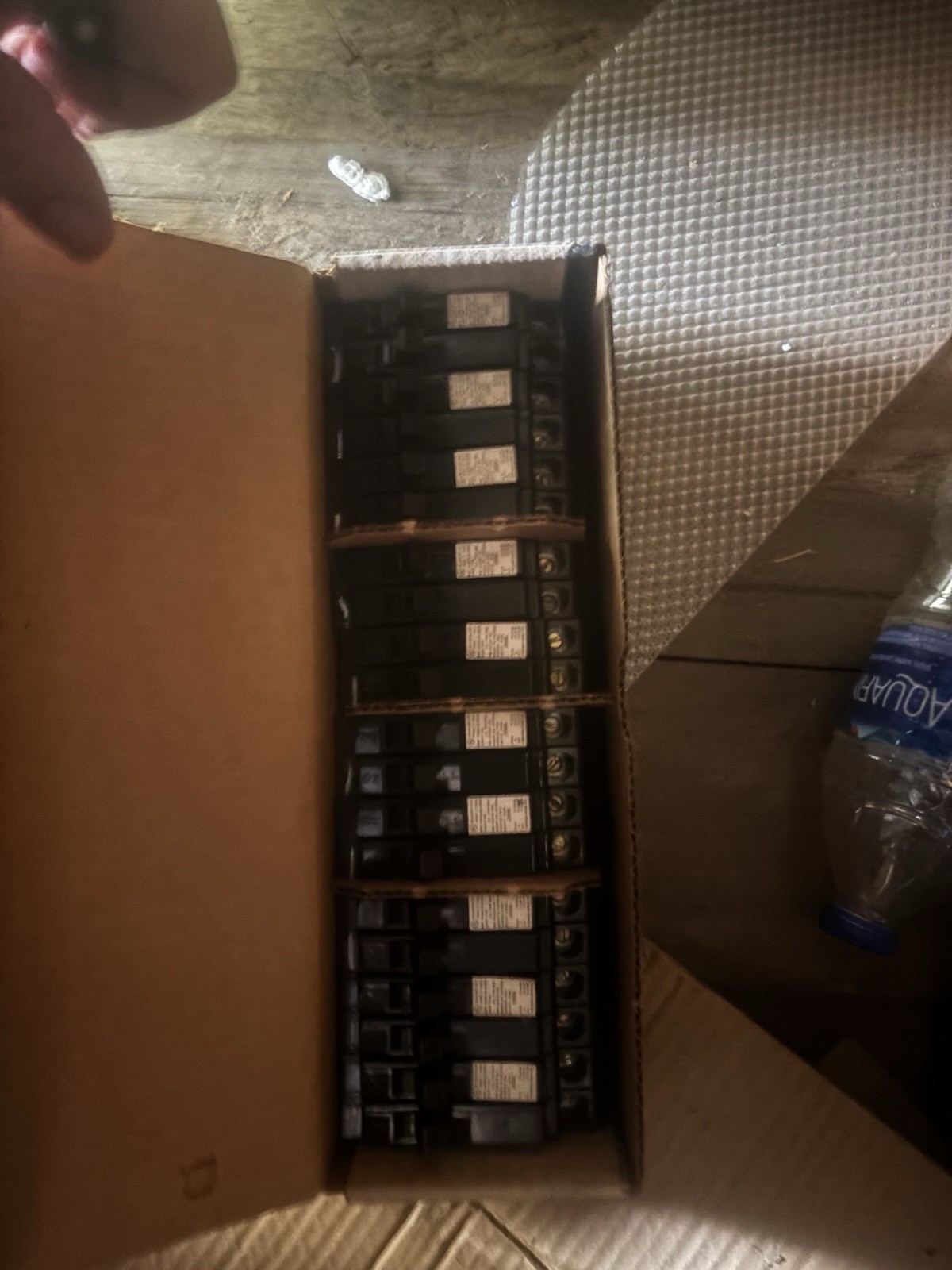 Crouse-Hinds MH115R 15Amp 120v Circuit Breaker Right Hook brand new (10 Pack)