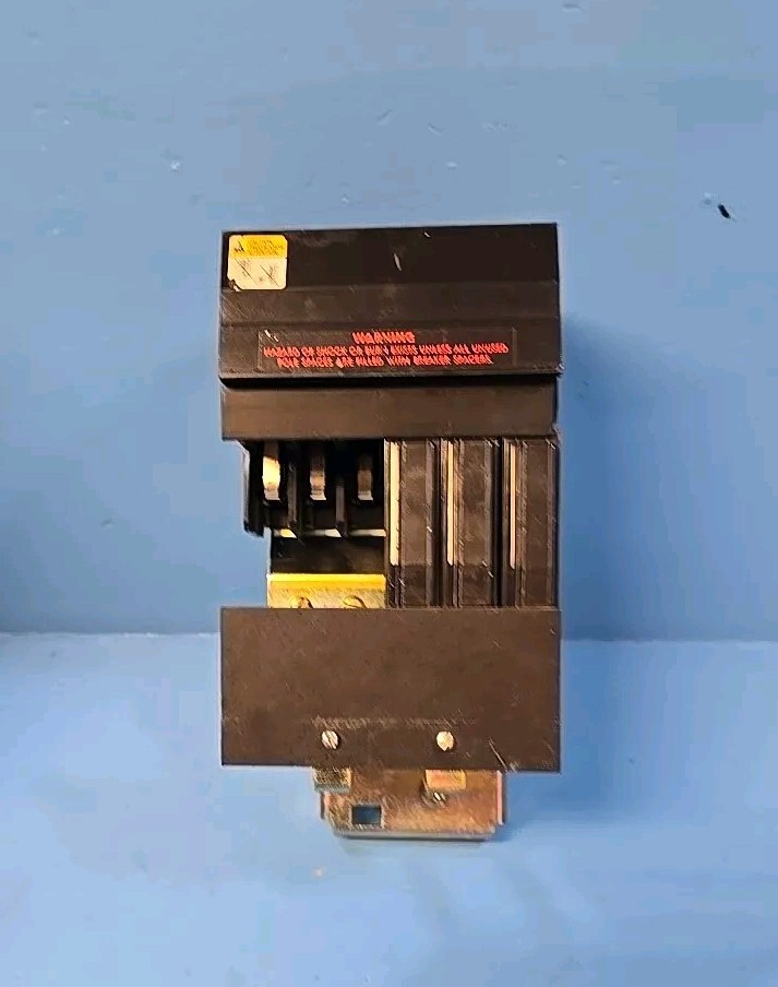 Square D HQO306 ILine to QO 15A-30A 240V 6Space Circuit Breaker Adapter /w 30A