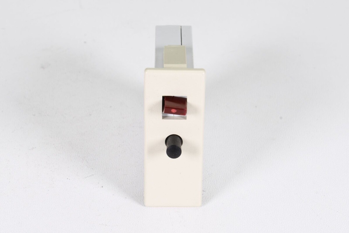 E-T-A 127-F-P10-H-KF-3A, Thermal circuit breaker