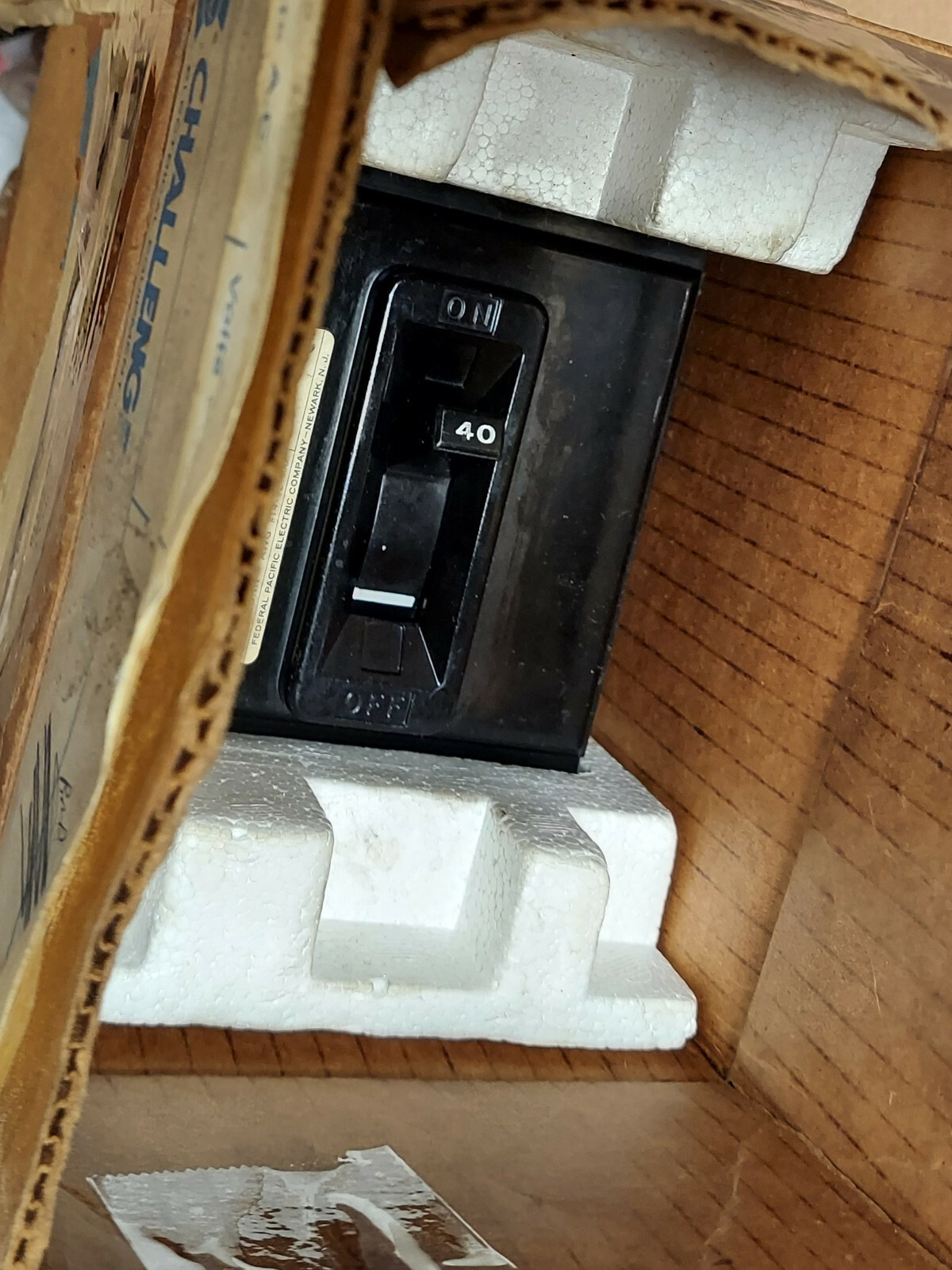 FPE 40 Amp 3 Pole 240 VAC 125/250VDC Type NE LK-328 AWG #14 – #2 Circuit Breaker
