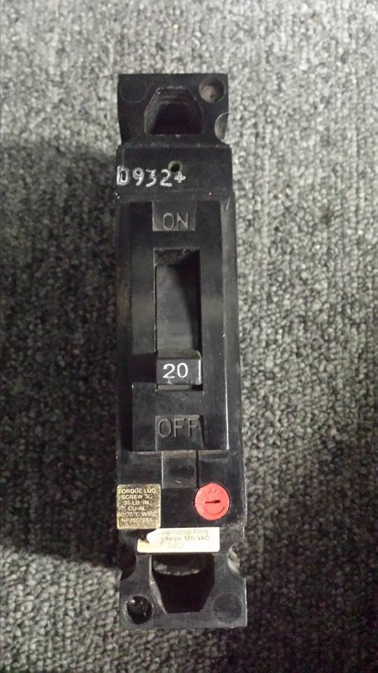 GENERAL ELECTRIC TED113020 20A CIRCUIT BREAKER B37