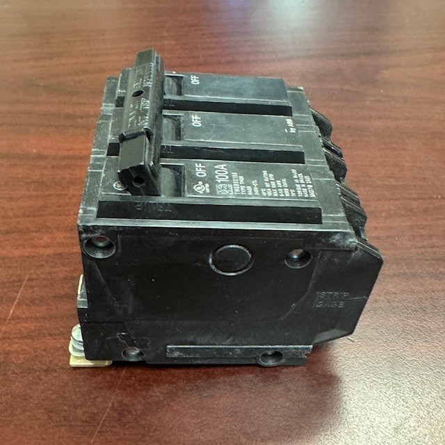 THQB32100 THQB 3 Pole 100 Amps 120/240Volt Bolt-On BRAND NEW GE ABB Breaker