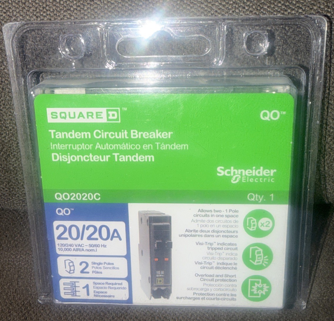 Square D {Model# QO2020C} QO 20-amp/20-amp Single-Pole Tandem Circuit Breaker