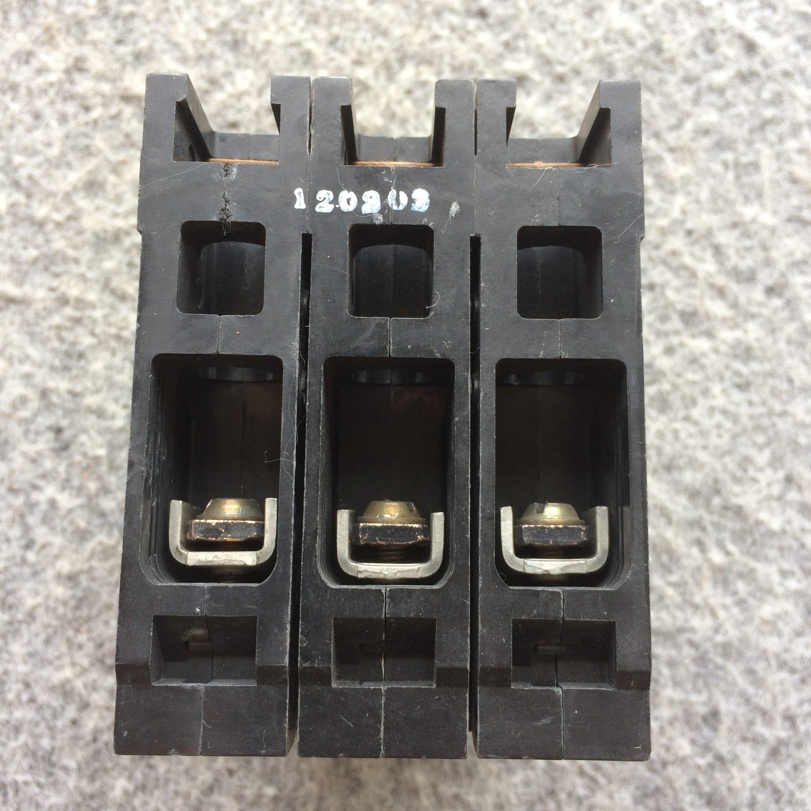 Siemens ED43B015 Sentron Series Circuit Breaker 3 Pole 15 Amp 480V ED4 Type