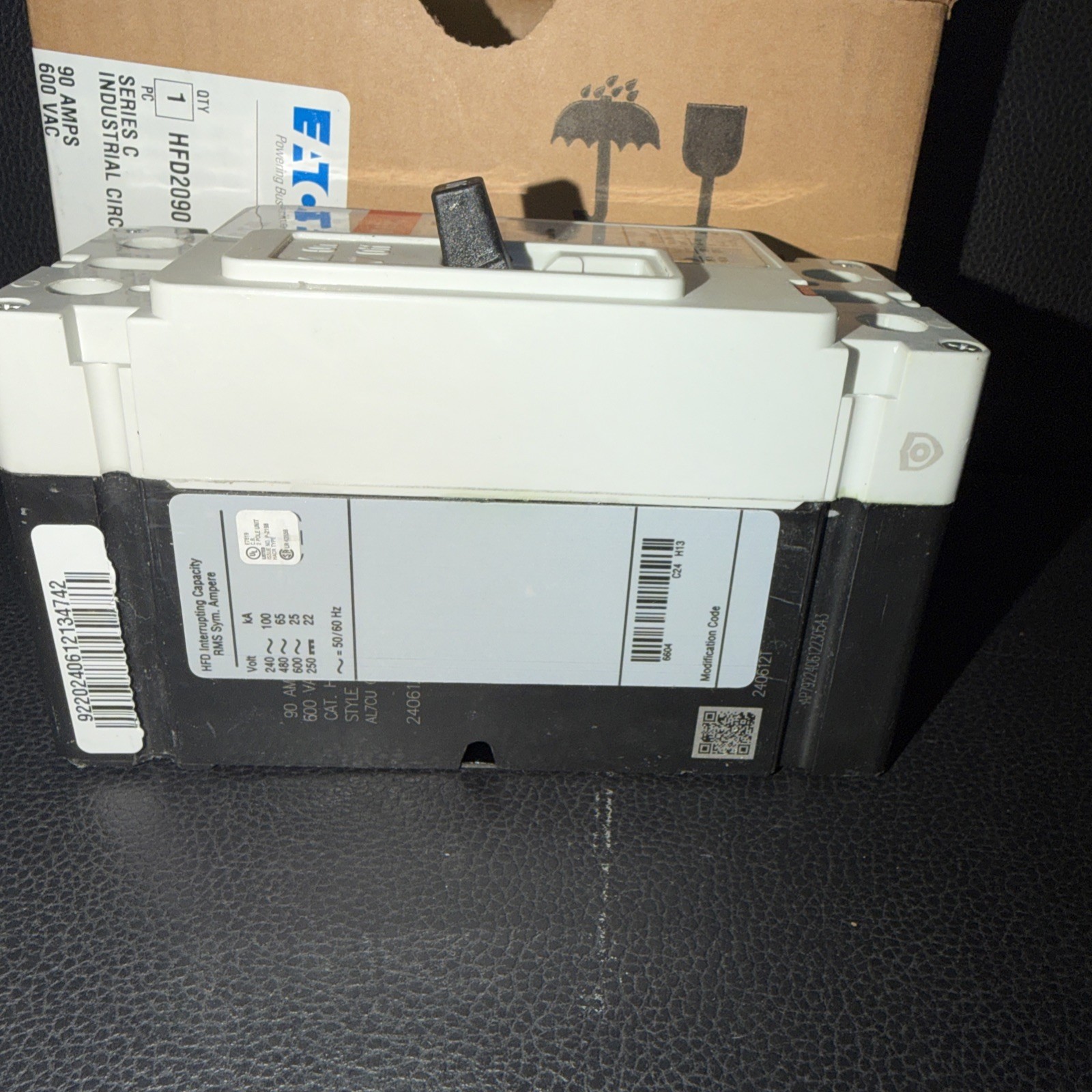 Eaton Cutler Hammer Type HFD 65k Circuit Breaker 2 Pole 90 Amp HFD 65K HFD2090