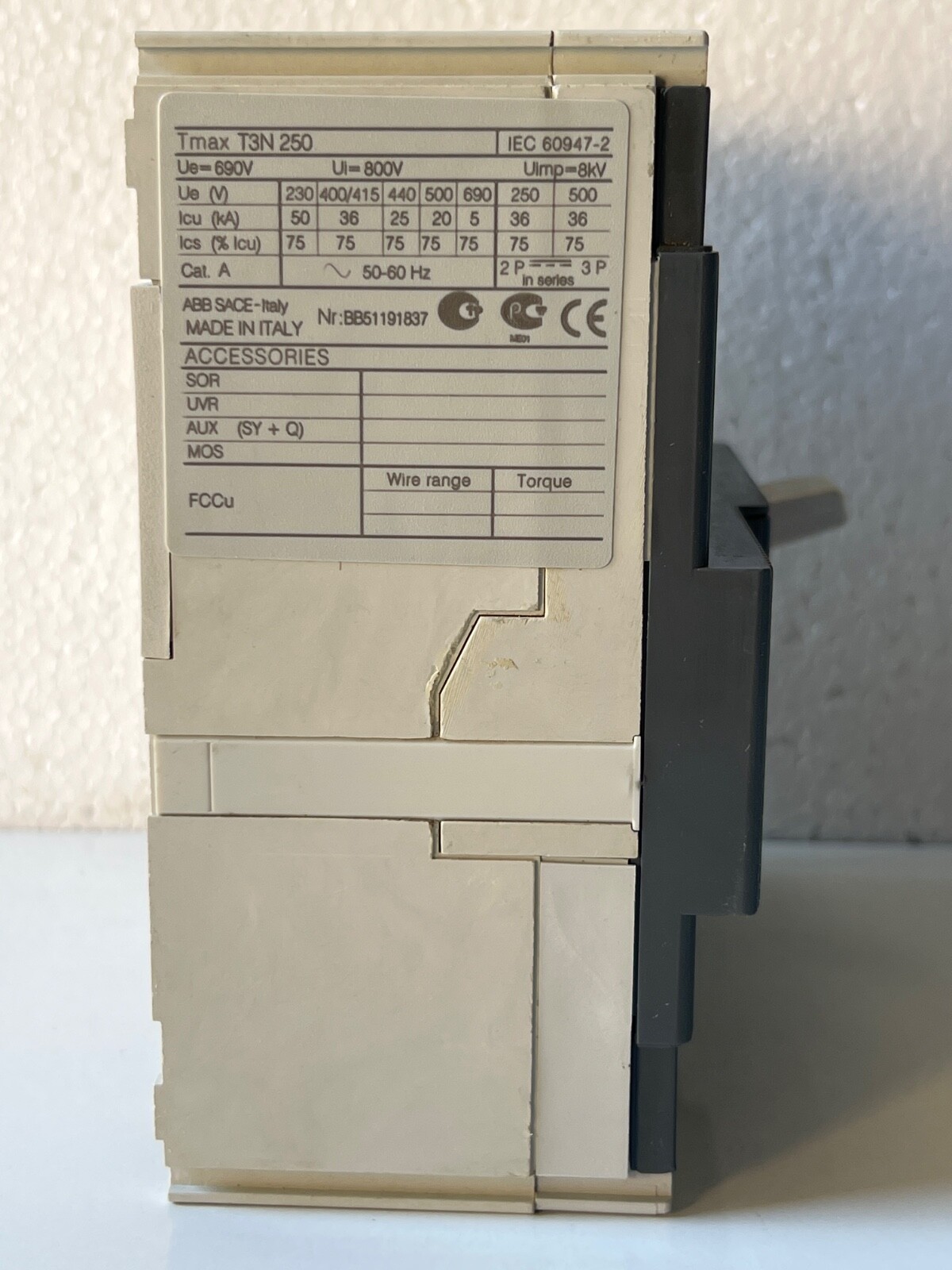 ABB SACE TMAX T3 N 250 1SDA051304R1 CIRCUIT BREAKER