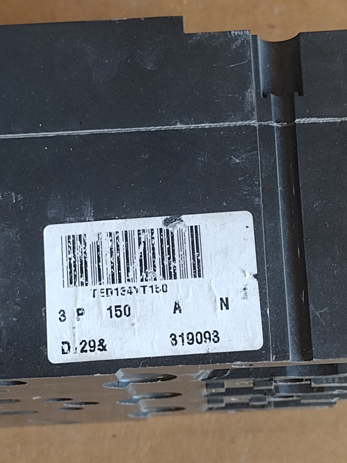 LG TED134YT150 150 Amps 480 Vac 250 Vdc Molded Case Switch