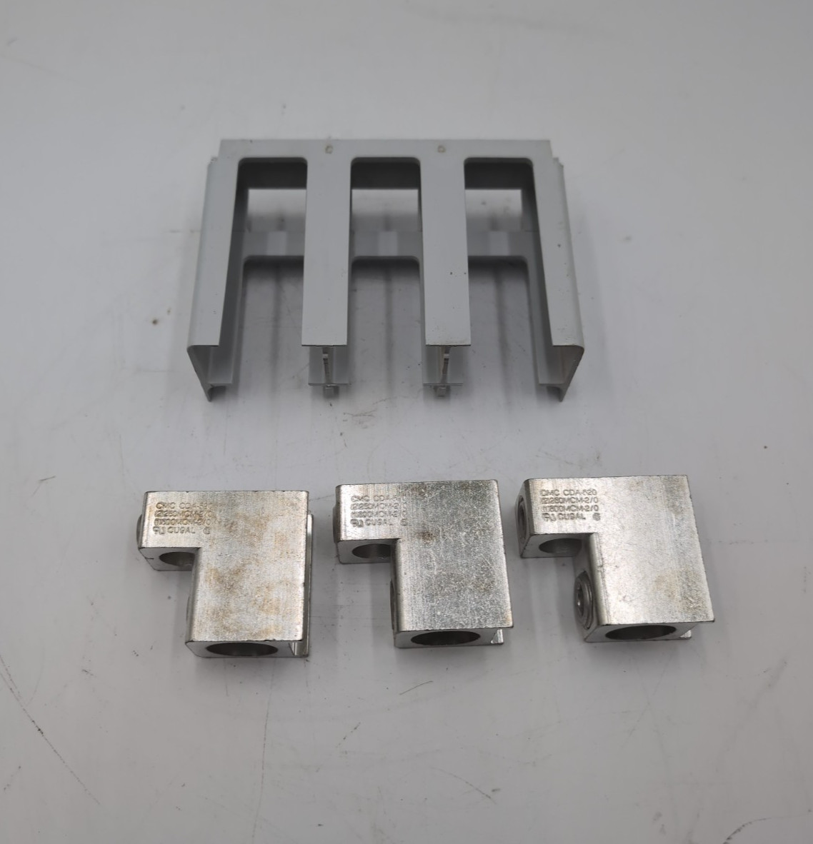 Eaton PDG3X3TA400 Lug Terminal Kit for PDG3 400A Circuit Breakers 3/0-250MCM