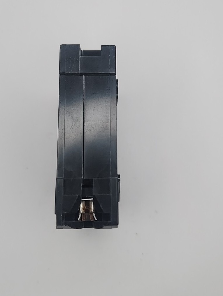 Square D HOM120CP 20 Electric Amp Single Pole Circuit Breaker, 120/240 Volts