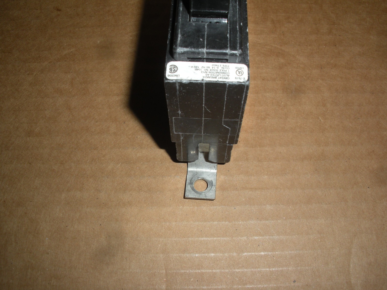 Eaton QB1020CAF 20A arc fault circuit breaker 125vac bolt on