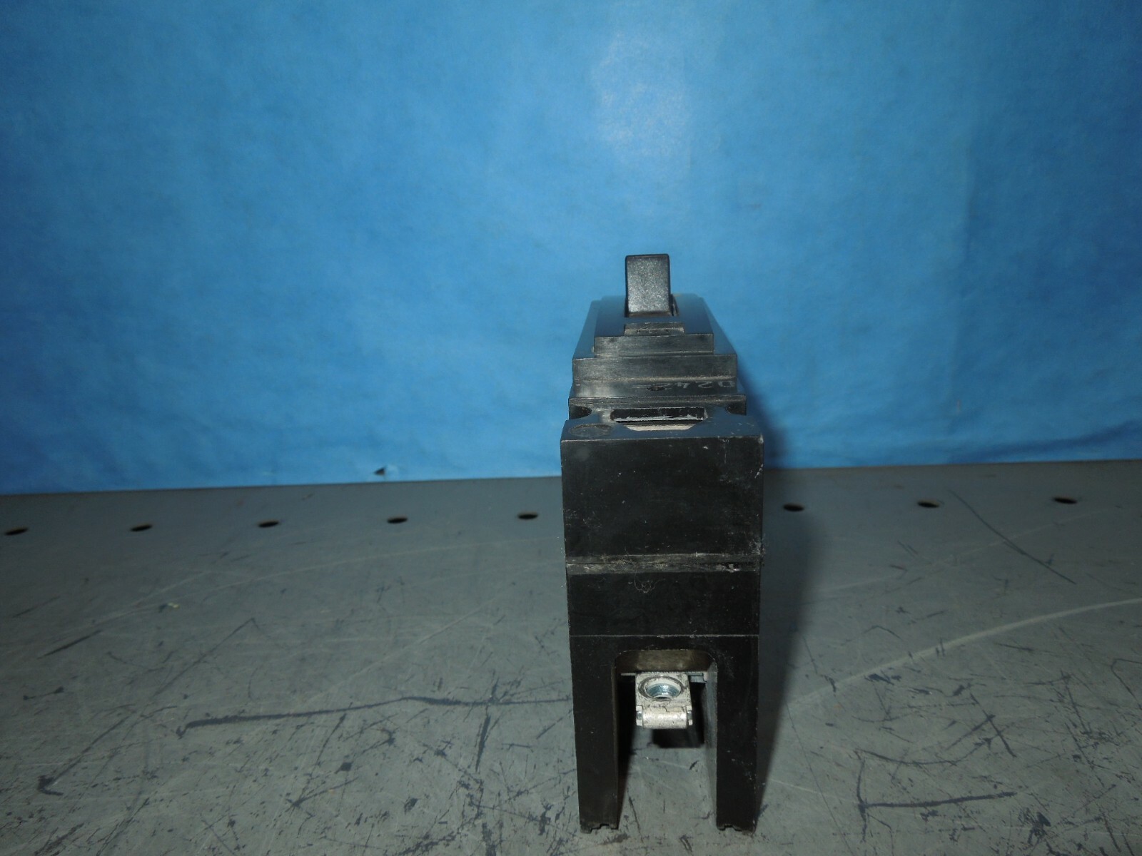 GE TED113020 Circuit Breaker 20A 1P 277V AC 125V DC Used