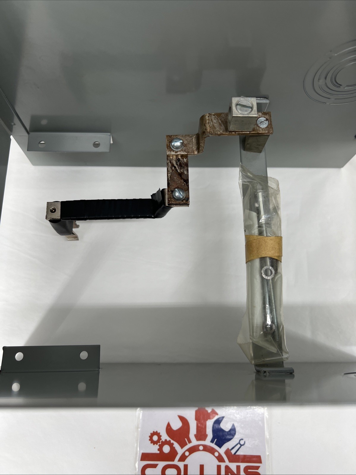 ITE BDEH 4100 Bustribution Circuit Breaker Plug Enclosure, 100A, 3Ø, 4P, 600V