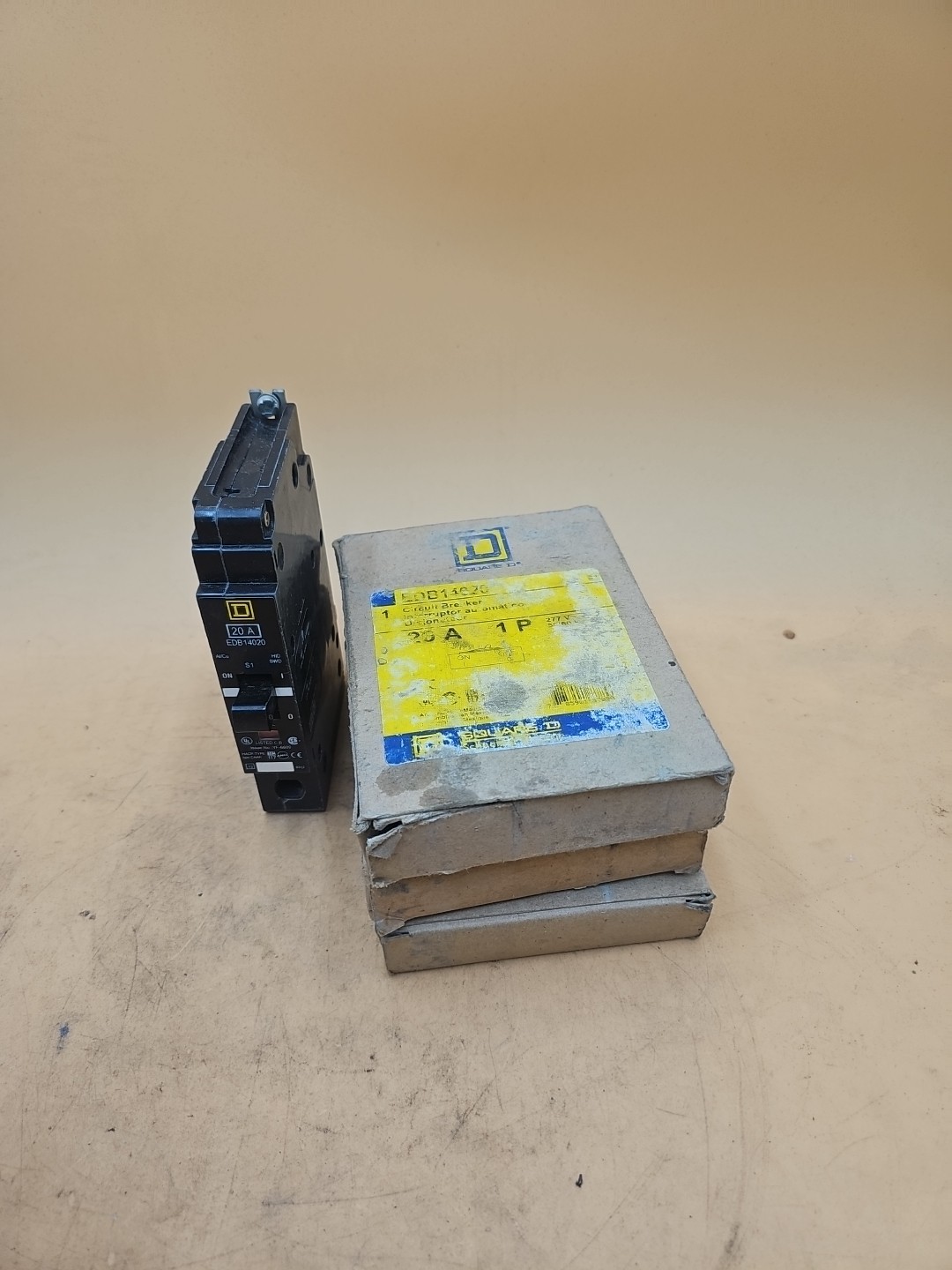 LOT OF 3 Square D EDB14020 1 Pole 20 Amp Type EDB Bolt On Circuit Breakers