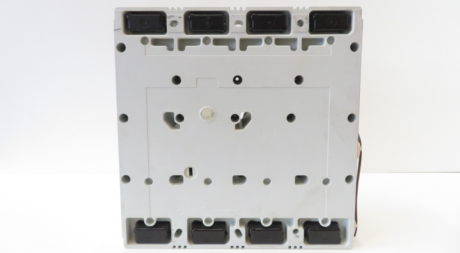 Klöckner Moeller NZM104-630N Circuit Breaker Circuit Breaker 630A 4 Pole