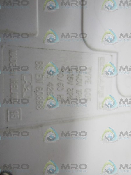 SQUARE D QOE 240V CIRUCIT BREAKER UNMP