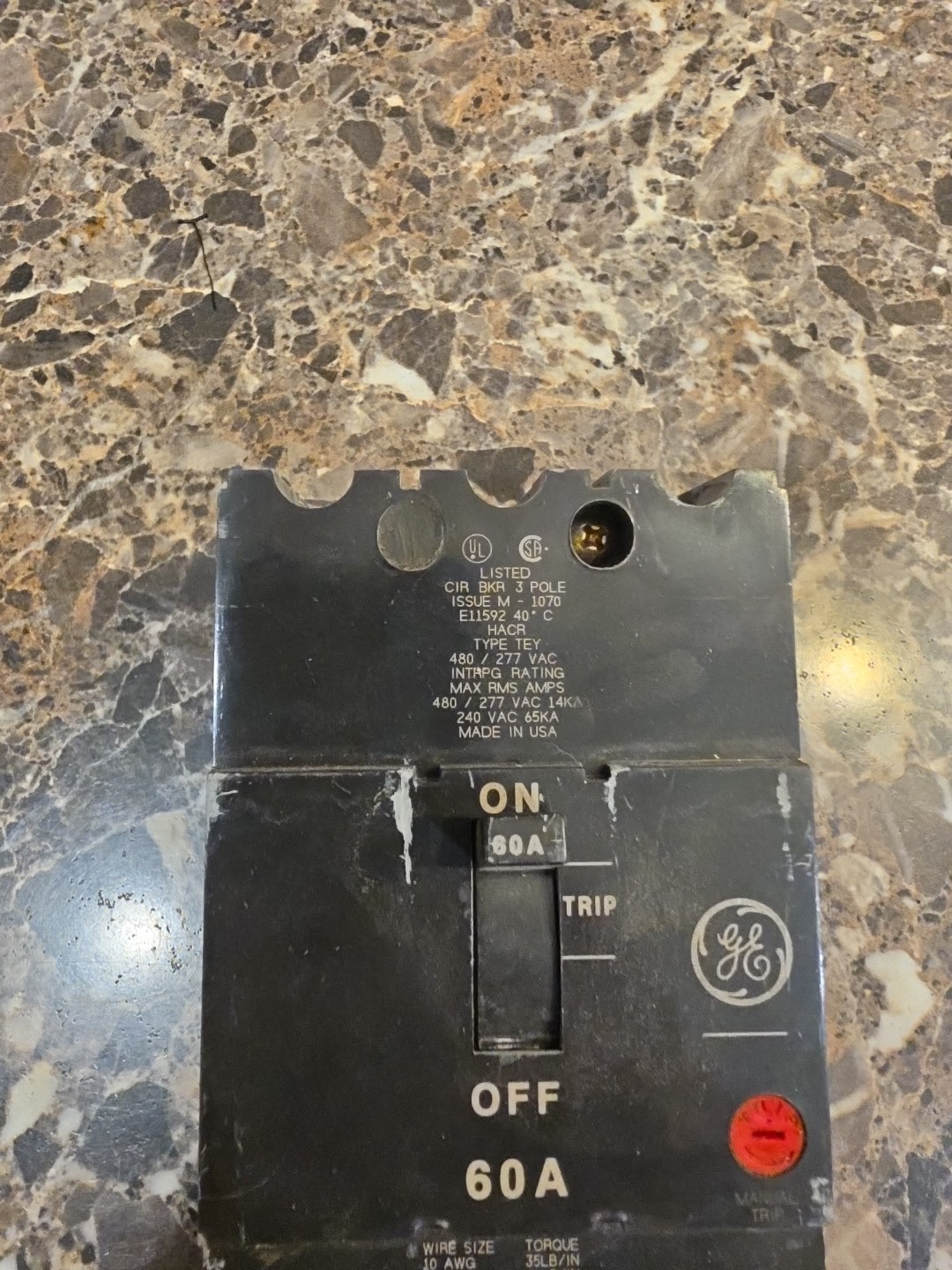 GE TEY390 Molded Case Circuit Breaker 3PH 90A 480V