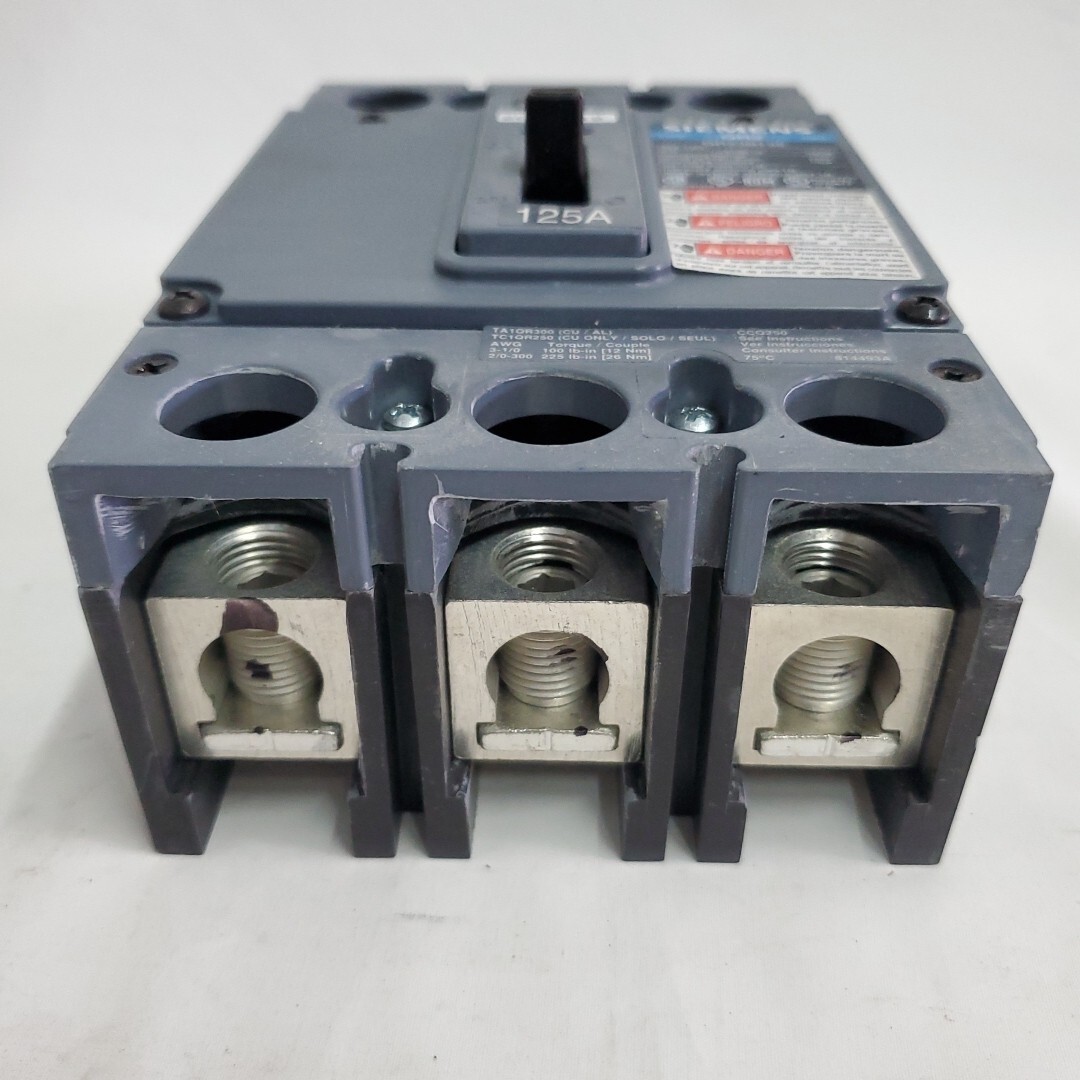 Siemens QR2 QR23B125 3 Pole 125 Amp 240V Circuit Breaker New Open Box
